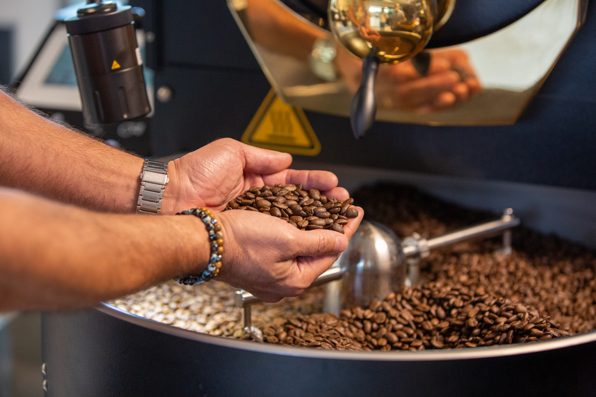 Macchina caffè professionale Eccelsa — tostatura e qualità del caffè